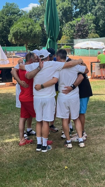 Einschwören auf Sieg - Herren 50 Pfalzmeister 2025 vor dem Spiel